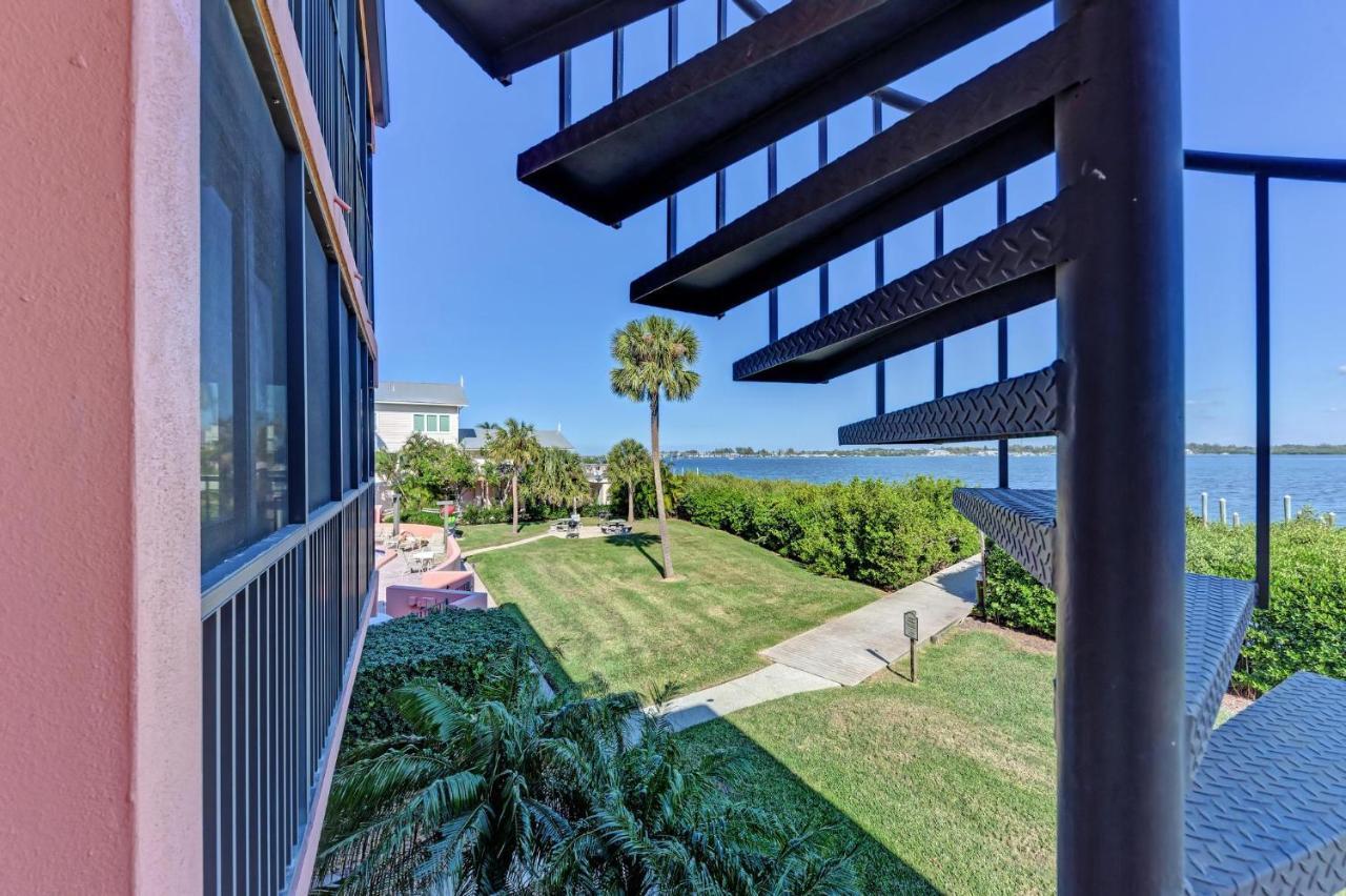 Coquina Tropics-3 Bedrooms- Bathroom-Water Views From Every Room Bradenton Beach Exterior photo