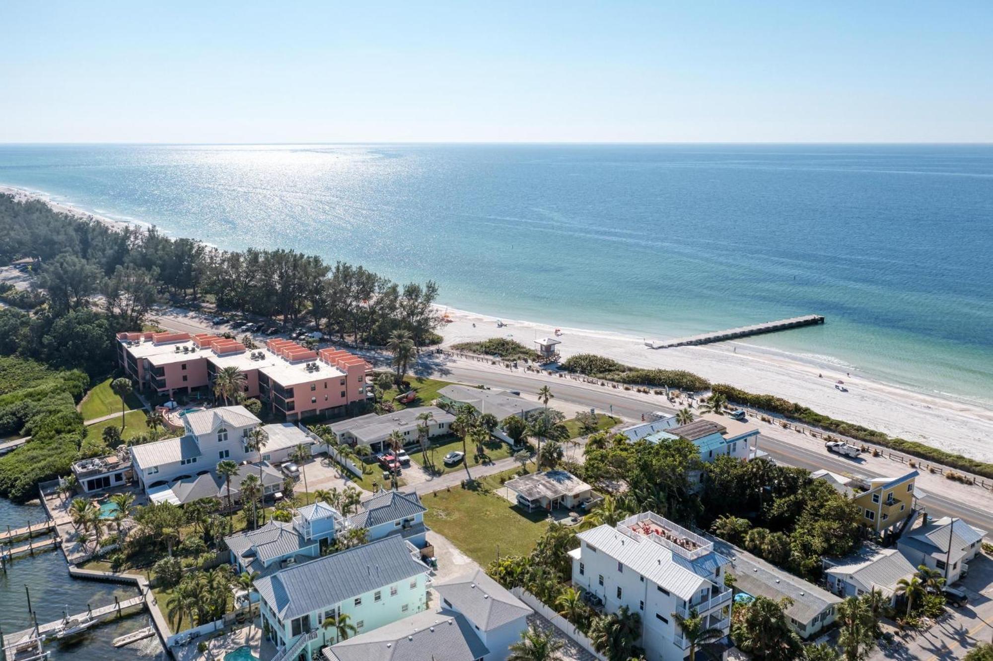 Coquina Tropics-3 Bedrooms- Bathroom-Water Views From Every Room Bradenton Beach Exterior photo